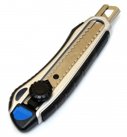 Нож Storch Premium, с отламываемыми лезвиями 18 мм
